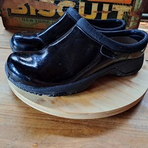 Merrell Encore Shoes, Women Size 10, Black Patent Leather, Slip On, Mules, Clogs
